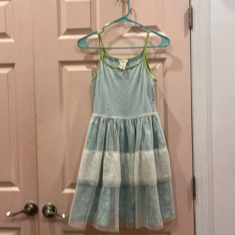 Guc beautiful dress